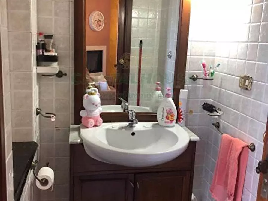 Immagine 18 di Villetta a schiera in vendita  in avella a Avella