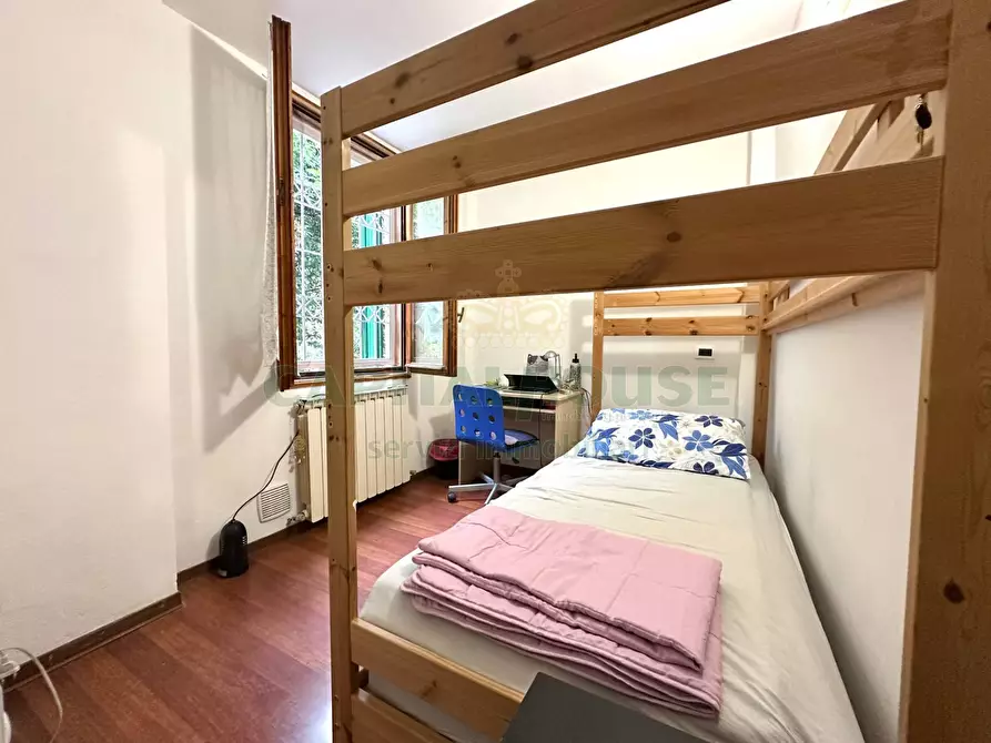 Immagine 15 di Appartamento in vendita  in Via San Carlo a Bologna