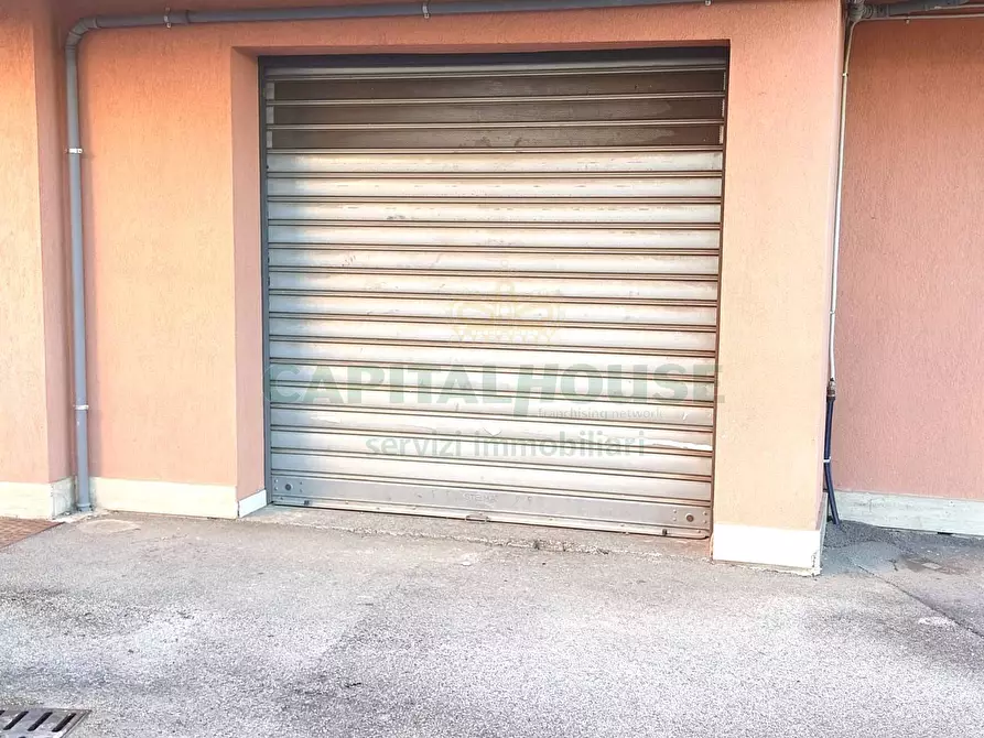 Immagine 27 di Appartamento in vendita  in viale michelangelo a Sirignano