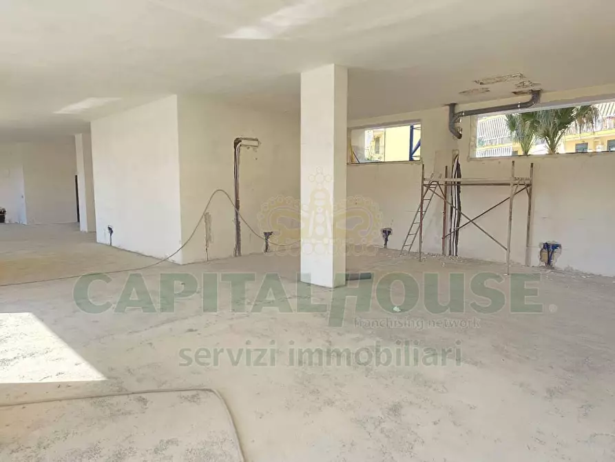 Immagine 3 di Locale commerciale in affitto  in Via Paul Harris a Capodrise