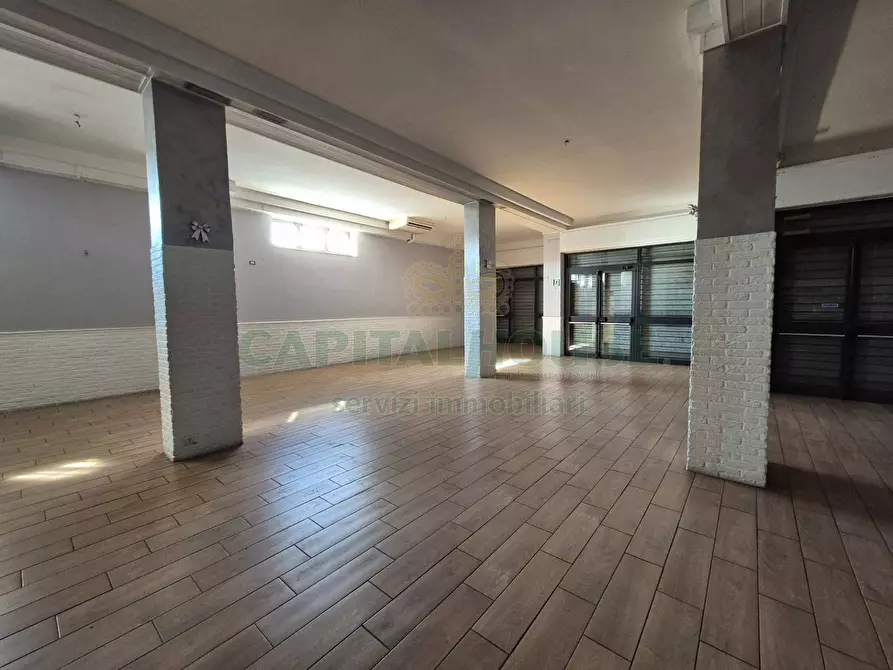 Immagine 9 di Attività commerciale in affitto  in Via Nola a Cercola