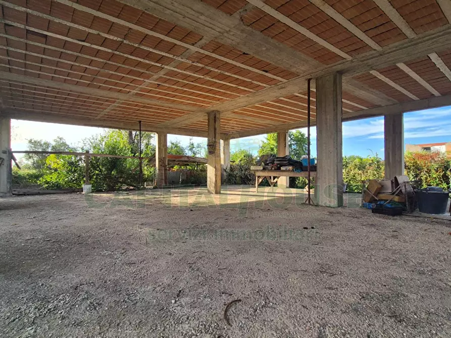 Immagine 4 di Villa in vendita  a Marcianise