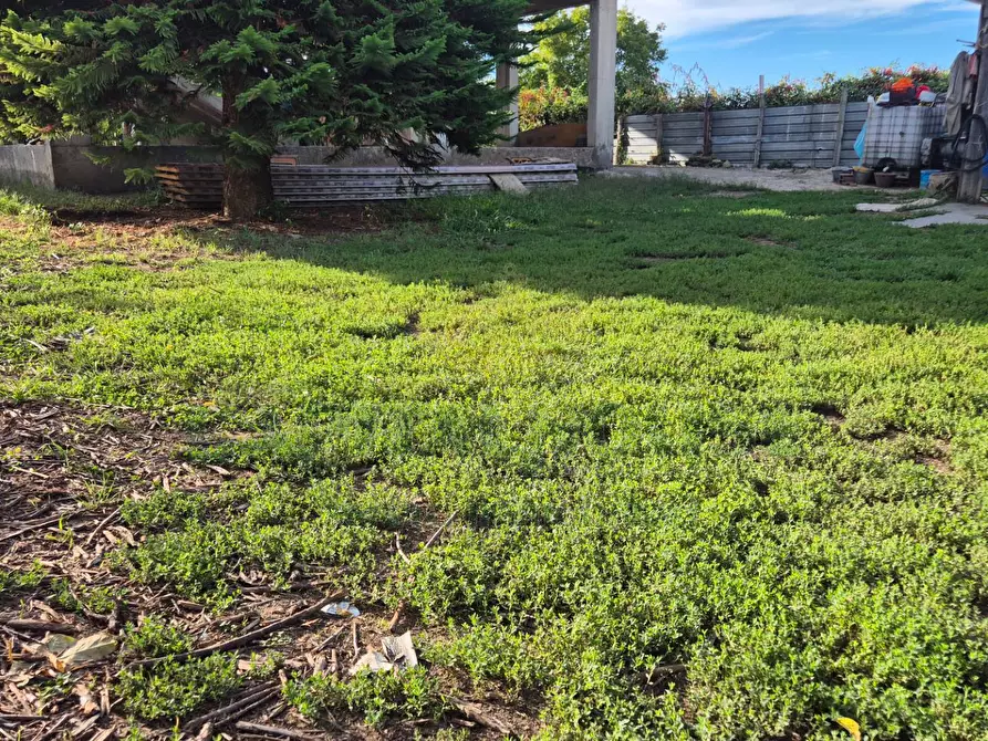 Immagine 18 di Villa in vendita  a Marcianise