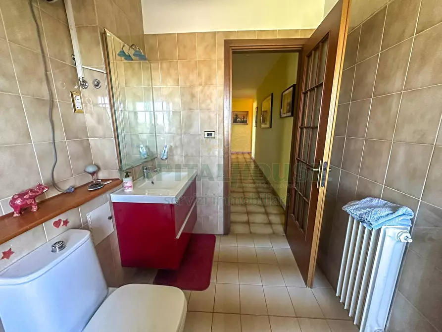 Immagine 18 di Appartamento in vendita  in Via Fuori Porta Roma a Capua