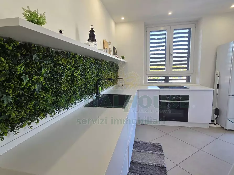 Immagine 2 di Attico in vendita  in Via Principe di Piemonte a Camposano