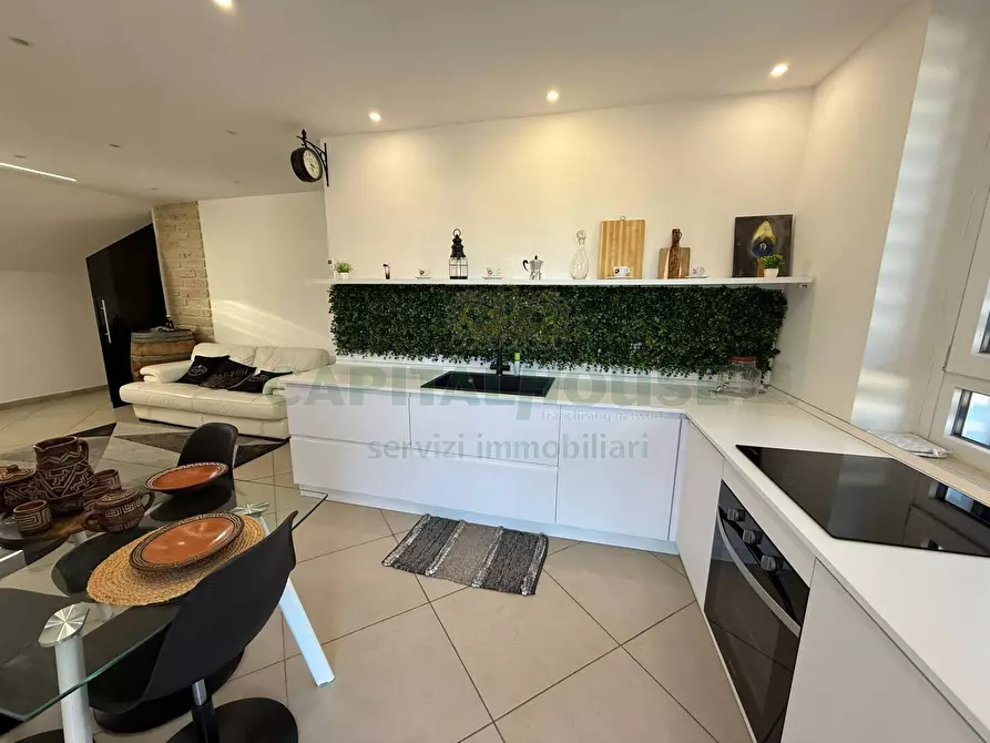 Immagine 5 di Attico in vendita  in Via Principe di Piemonte a Camposano