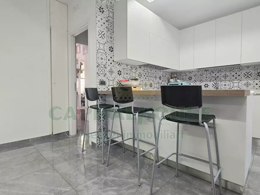 Immagine 7 di Appartamento in vendita  in Via Patturelli a Capodrise