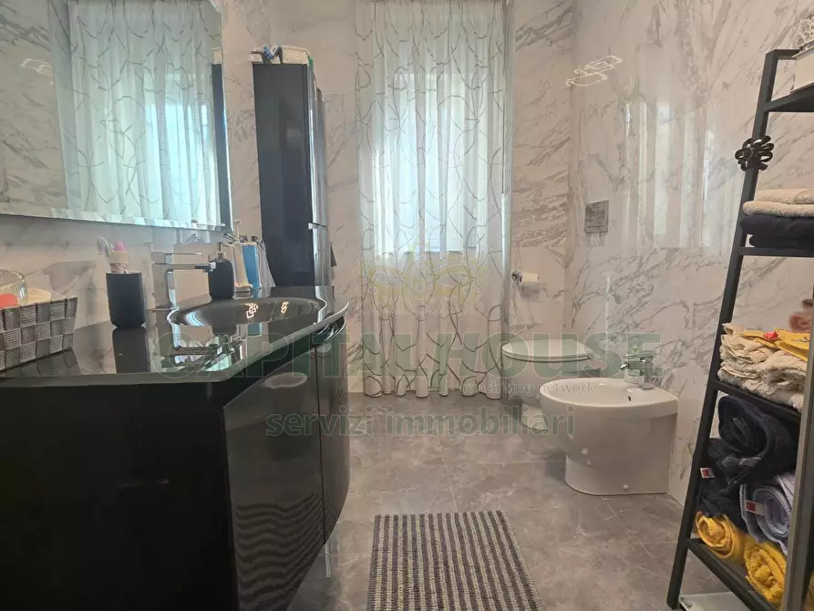 Immagine 15 di Appartamento in vendita  in Via Patturelli a Capodrise