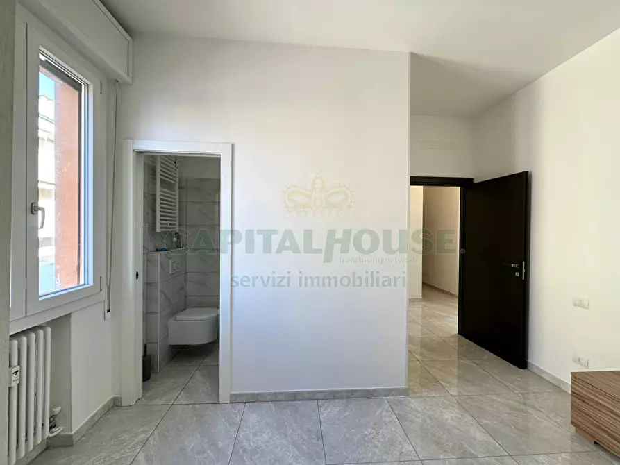 Immagine 20 di Appartamento in vendita  in Via Ferrarese a Bologna