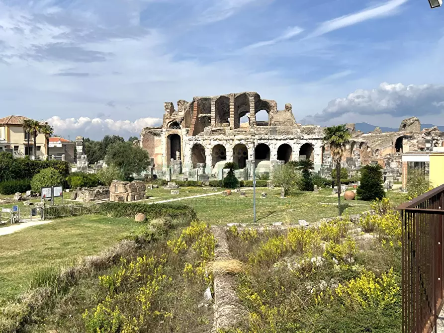 Immagine 39 di Appartamento in affitto  in piazza adriano a Santa Maria Capua Vetere