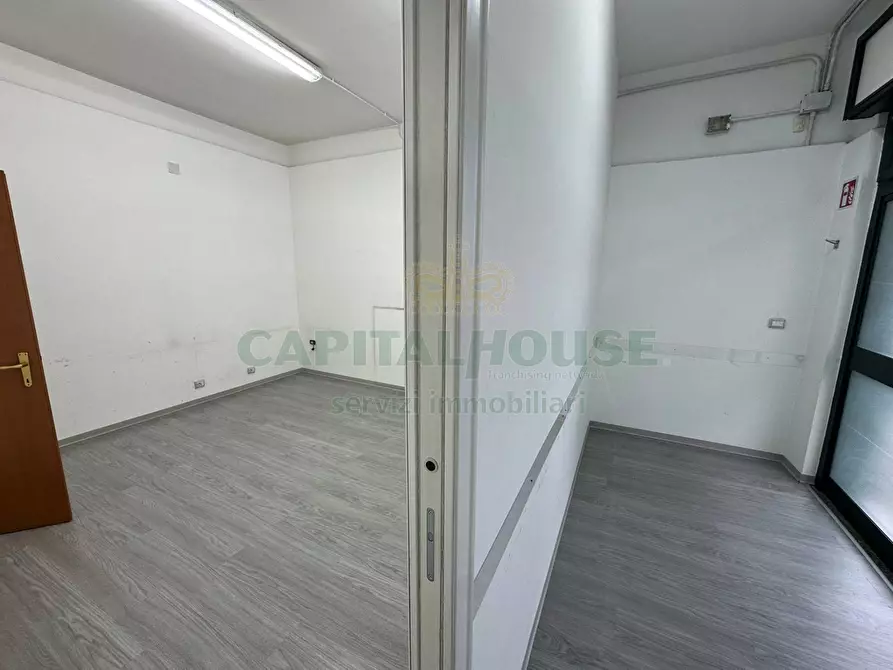 Immagine 10 di Locale commerciale in vendita  in via piano del principe a Cercola