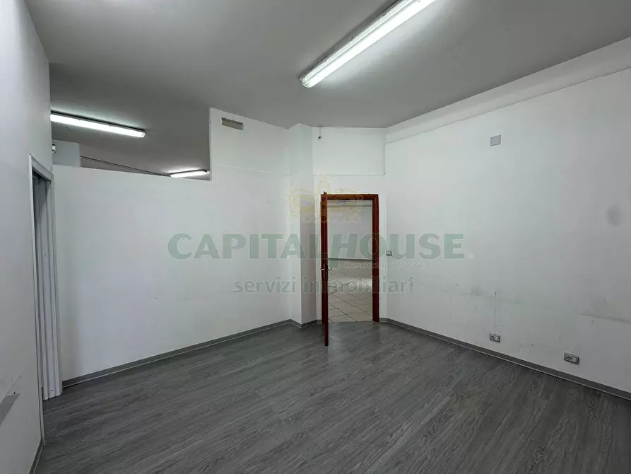Immagine 11 di Locale commerciale in vendita  in via piano del principe a Cercola