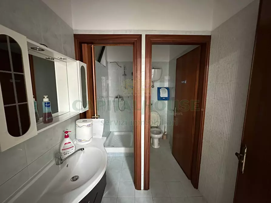 Immagine 12 di Locale commerciale in vendita  in via piano del principe a Cercola