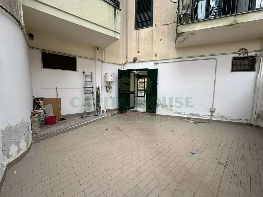 Immagine 13 di Locale commerciale in vendita  in via piano del principe a Cercola