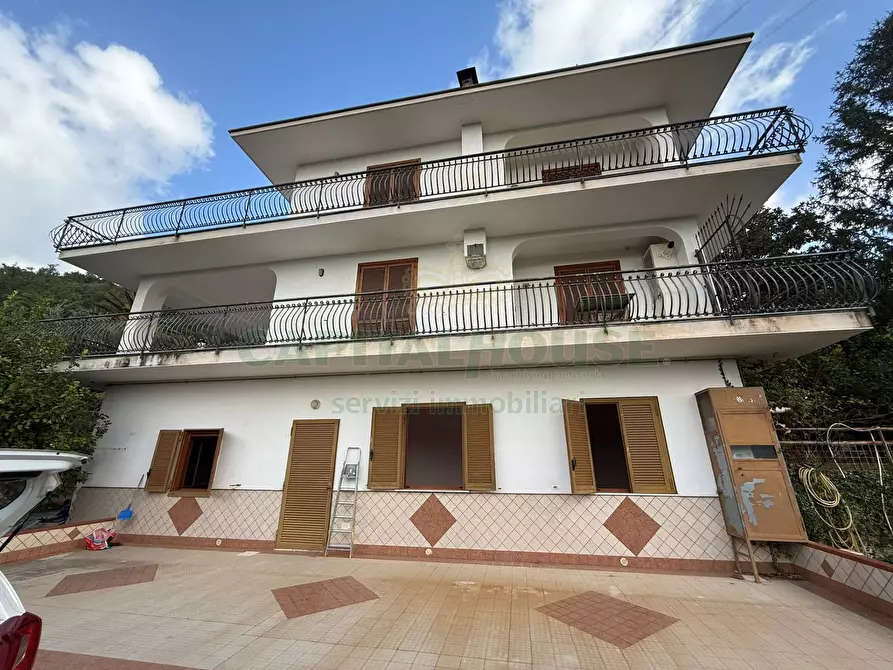 Immagine 4 di Villa in vendita  in Parco Donica a Fisciano