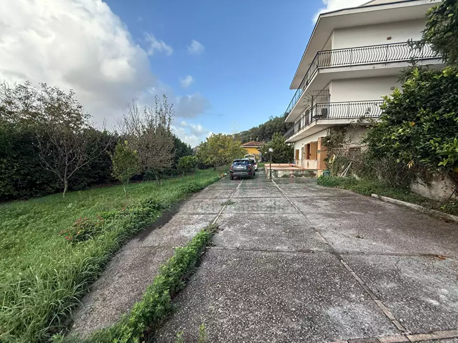 Immagine 45 di Villa in vendita  in Parco Donica a Fisciano