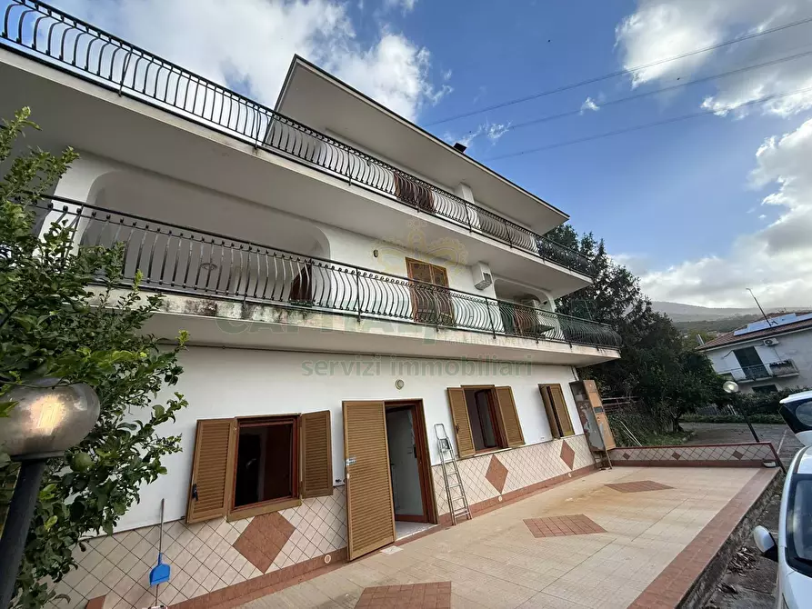 Immagine 5 di Villa in vendita  in Parco Donica a Fisciano