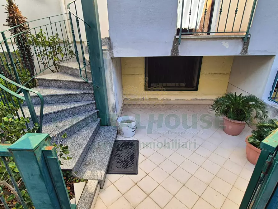 Immagine 4 di Villetta a schiera in vendita  a Macerata Campania