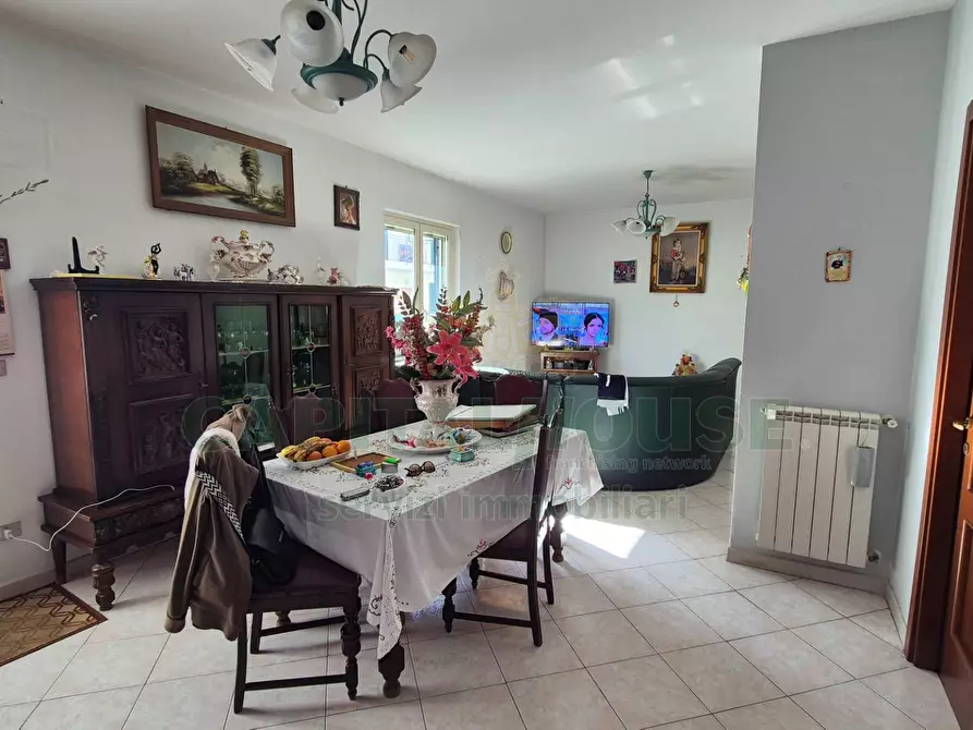 Immagine 5 di Villetta a schiera in vendita  a Macerata Campania