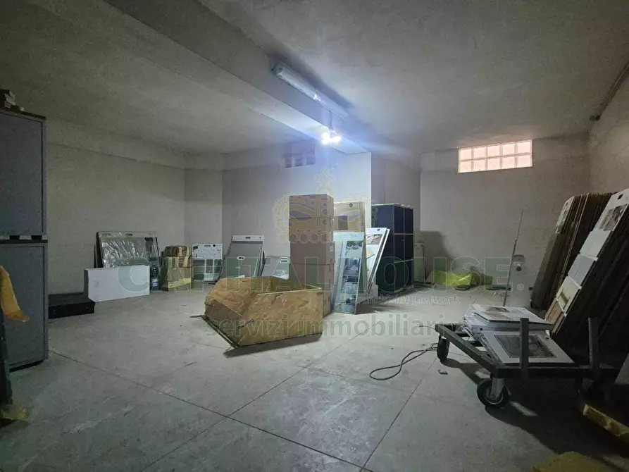 Immagine 4 di Box auto in vendita  a Macerata Campania