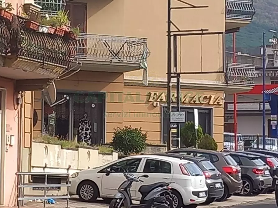 Immagine 3 di Locale commerciale in vendita  in via nazionale delle puglie a Sirignano
