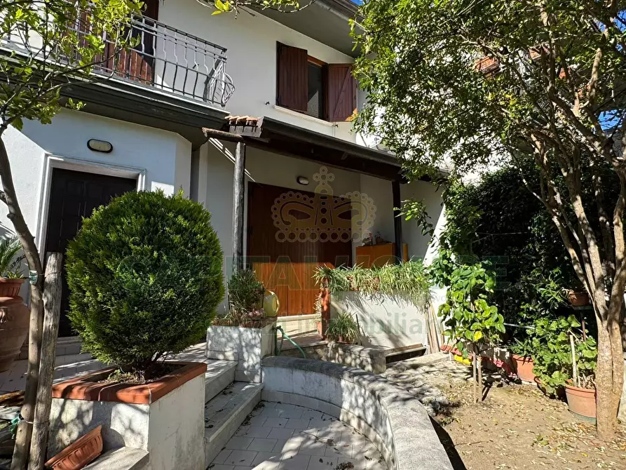 Immagine 2 di Villetta a schiera in vendita  in quadrelle a Aiello Del Sabato
