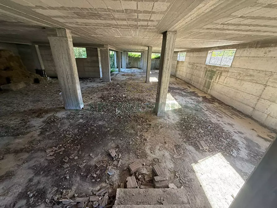 Immagine 10 di Villa in vendita  in Via Dei Lombardi a Mercato San Severino