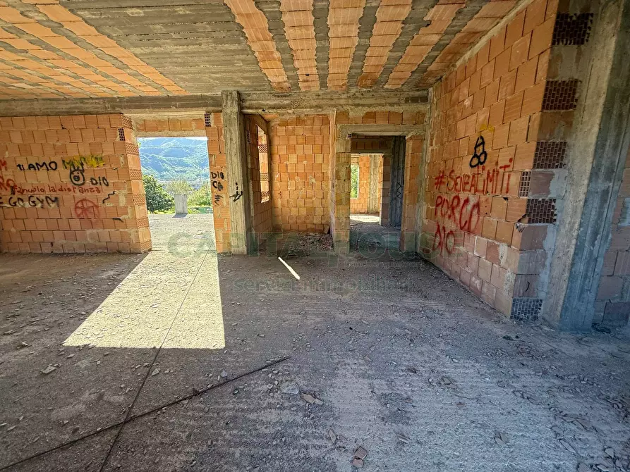 Immagine 7 di Villa in vendita  in Via Dei Lombardi a Mercato San Severino