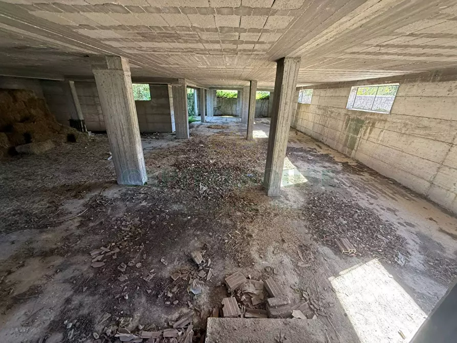 Immagine 13 di Villa in vendita  in Via Dei Lombardi a Mercato San Severino