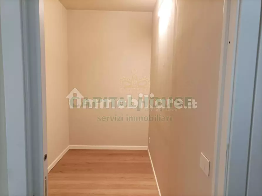 Immagine 7 di Laboratorio in affitto  in Via Gerolamo Rainaldi a Bologna