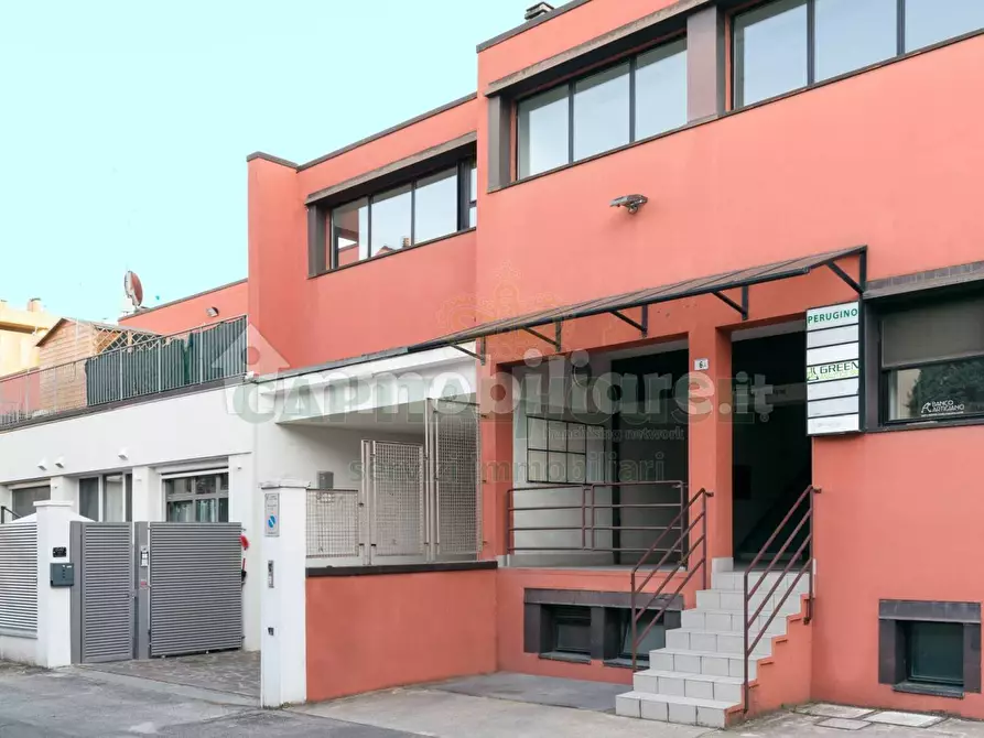 Immagine 9 di Laboratorio in affitto  in Via Gerolamo Rainaldi a Bologna