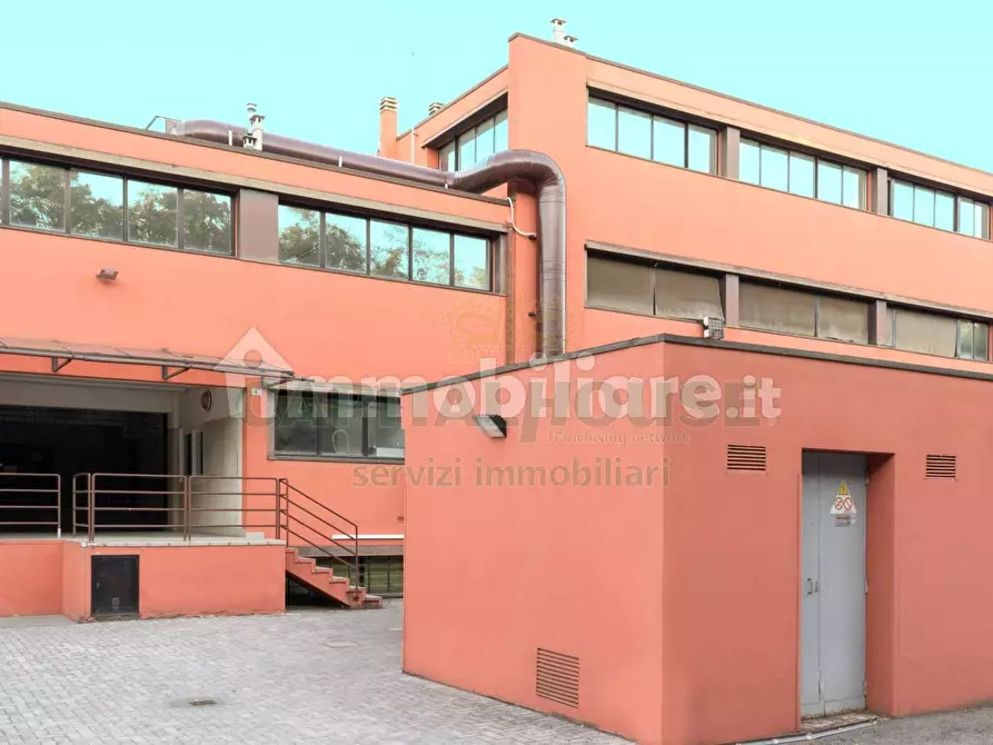 Immagine 10 di Laboratorio in affitto  in Via Gerolamo Rainaldi a Bologna