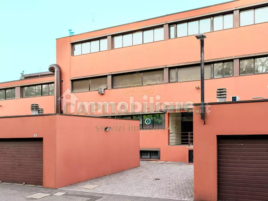 Immagine 11 di Laboratorio in affitto  in Via Gerolamo Rainaldi a Bologna