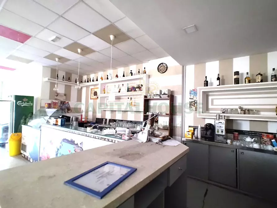 Immagine 12 di Locale commerciale in affitto  in via dante alighieri a Curti