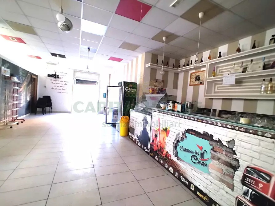 Immagine 1 di Locale commerciale in affitto  in via dante alighieri a Curti