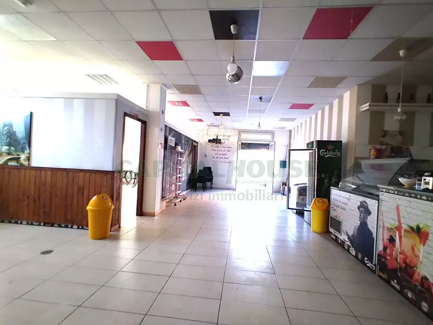 Immagine 20 di Locale commerciale in affitto  in via dante alighieri a Curti