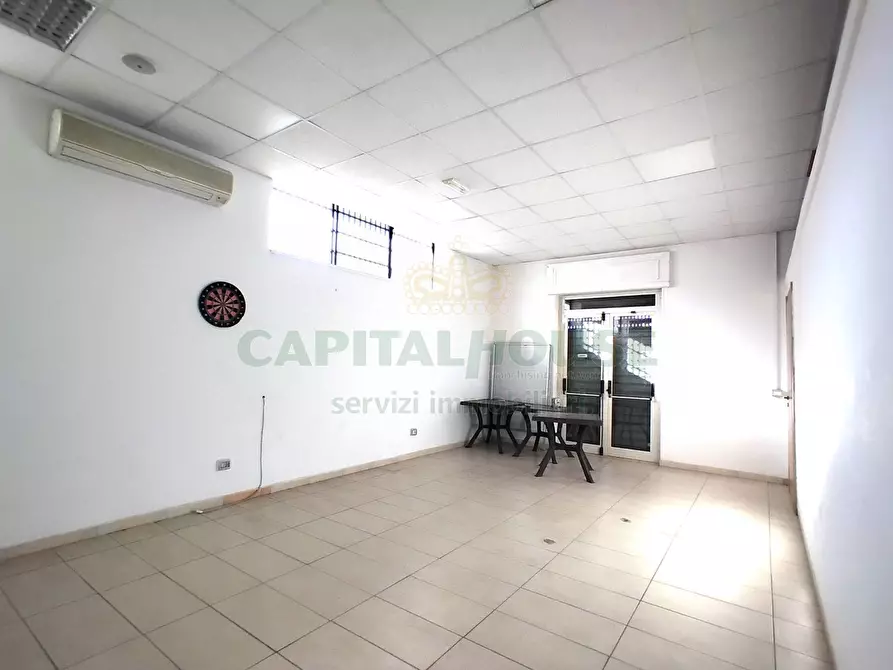 Immagine 23 di Locale commerciale in affitto  in via dante alighieri a Curti