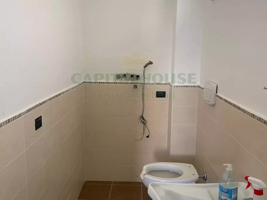 Immagine 22 di Locale commerciale in affitto  in sperone a Sperone