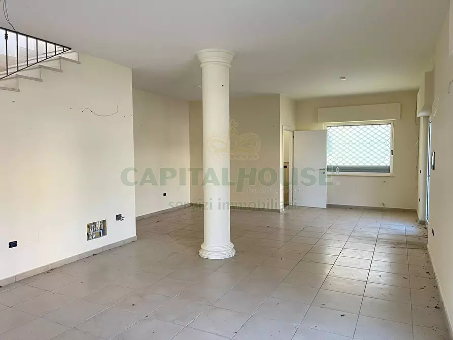 Immagine 23 di Locale commerciale in affitto  in sperone a Sperone