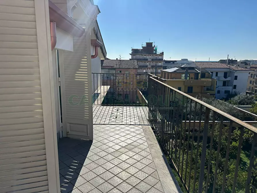 Immagine 19 di Attico in vendita  in Via Torino a San Prisco