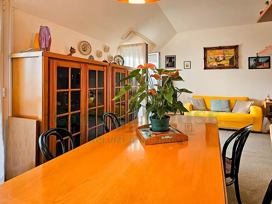 Immagine 8 di Appartamento in vendita  in Via Doberdò a Milano