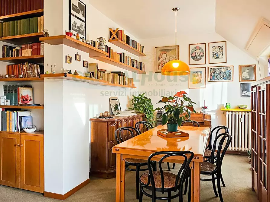 Immagine 10 di Appartamento in vendita  in Via Doberdò a Milano