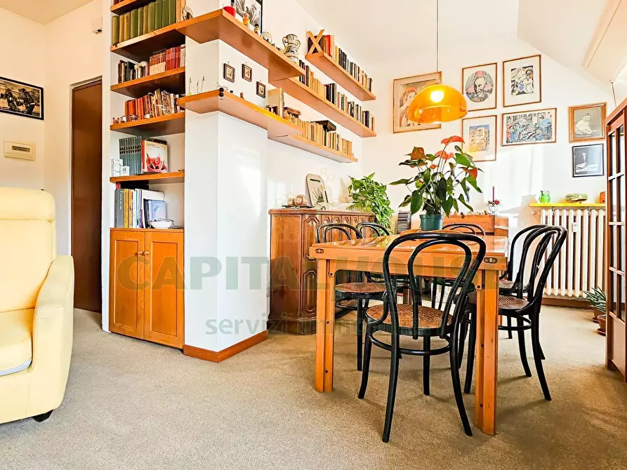 Immagine 5 di Appartamento in vendita  in Via Doberdò a Milano