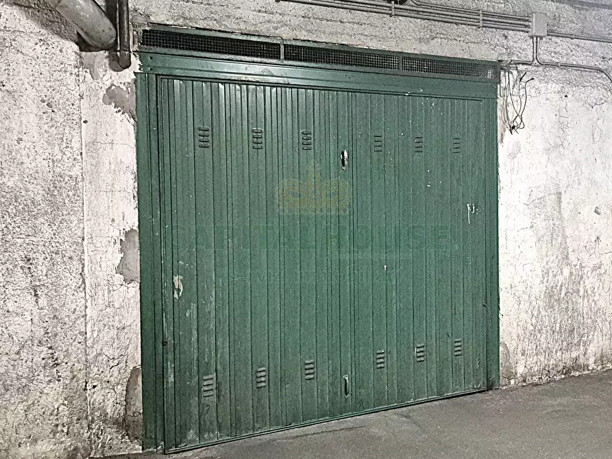 Immagine 4 di Box auto in vendita  a Casagiove