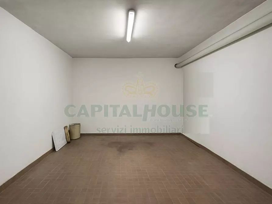 Immagine 9 di Box auto in vendita  a Casagiove