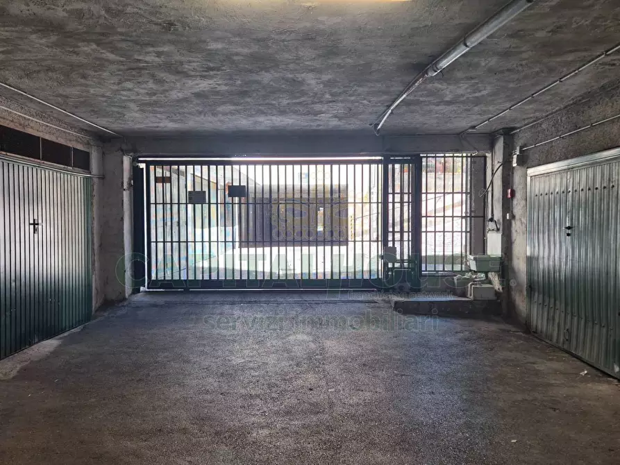 Immagine 3 di Box auto in vendita  a Casagiove