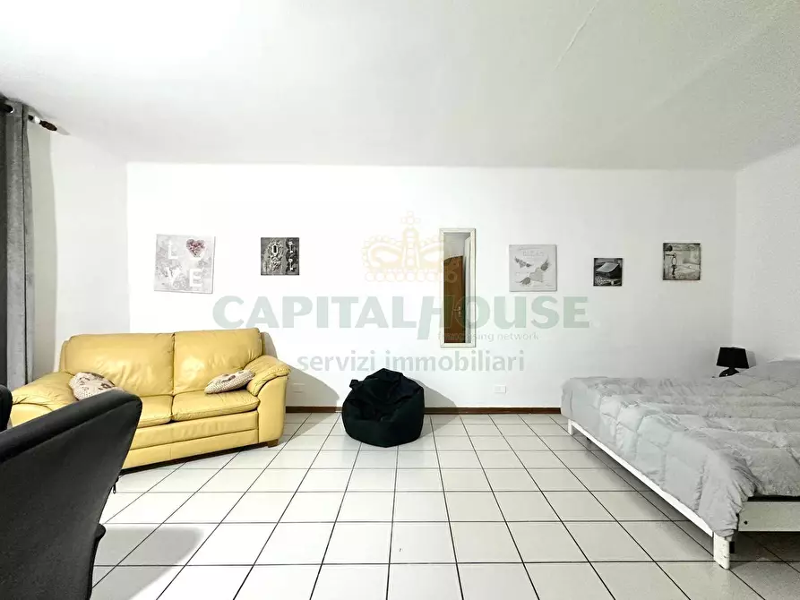 Immagine 10 di Appartamento in affitto  in Via Irnerio a Bologna