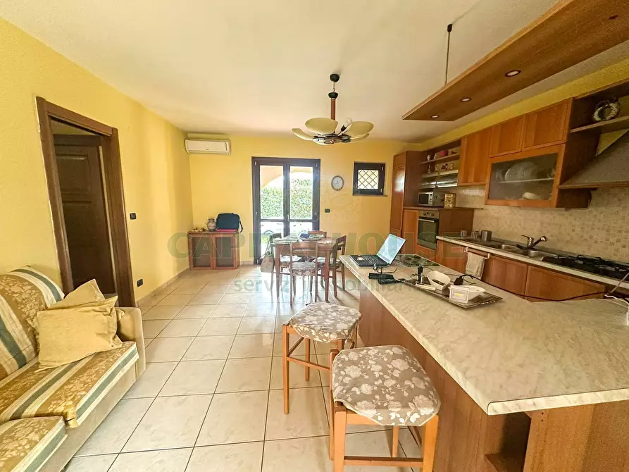 Immagine 11 di Villa in vendita  in ZONA VIA MARTIRI DI NASSIRYA a Capua