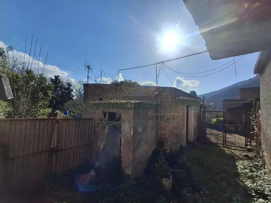 Immagine 5 di Casa semindipendente in vendita  in Via Casa Del Duca a Mercato San Severino