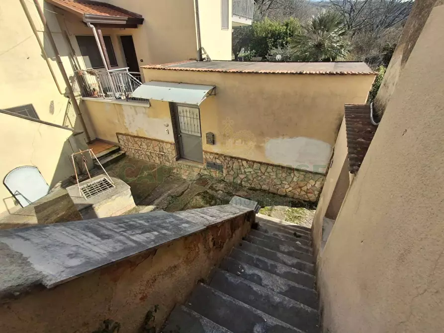 Immagine 4 di Casa semindipendente in vendita  in Via Casa Del Duca a Mercato San Severino